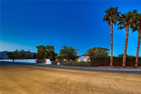 6400 Dorrell Ln, Las Vegas, NV 89131