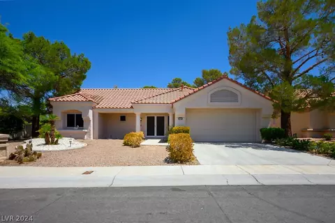 2716 Legend Dr, Las Vegas, NV 89134