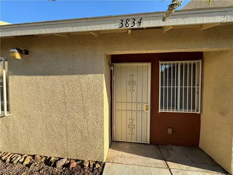 3834 Soda Springs Dr, Las Vegas, NV 89115