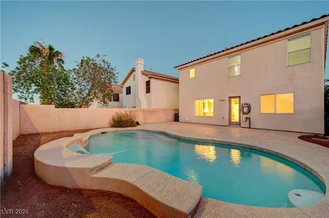 9424 Tall Wood Ln, Las Vegas, NV 89129