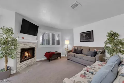 5020 S Rainbow Blvd #105, Las Vegas, NV 89118