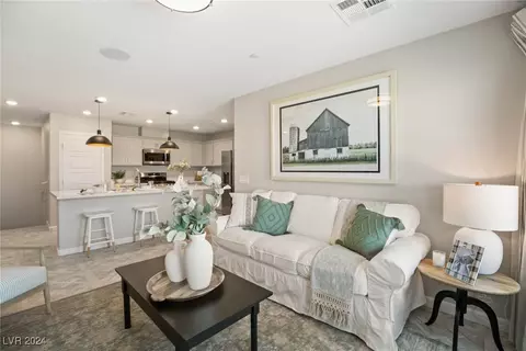 4258 Vivenda St #1, Las Vegas, NV 89115