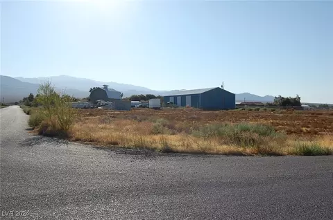 5111 Michelle Ave, Pahrump, NV 89060