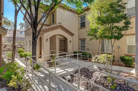 3935 Legend Hills St #101, Las Vegas, NV 89129