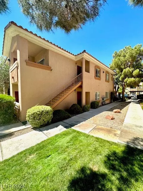 1050 E Cactus Ave #2032, Las Vegas, NV 89183