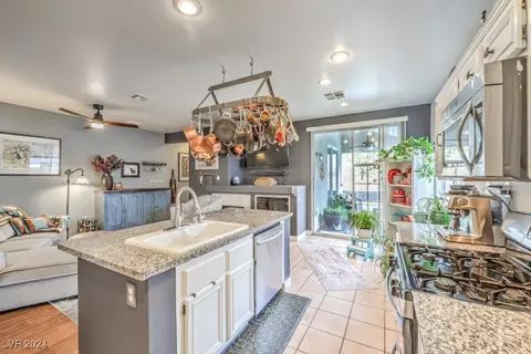 2275 Surrey Meadows Ave, Henderson, NV 89052