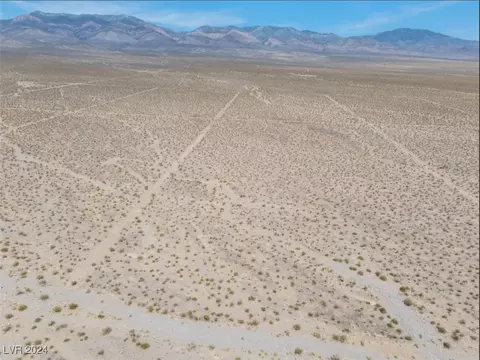 1401 W Coral Rd, Pahrump, NV 89020