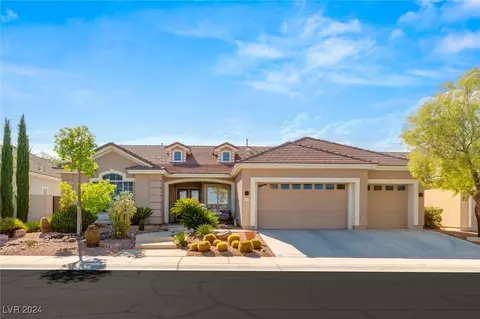 813 Star Pine Dr, Las Vegas, NV 89144