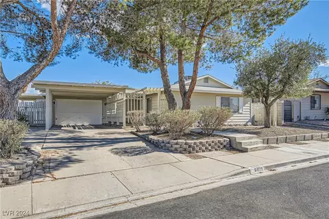 6409 Gunderson Blvd, Las Vegas, NV 89103