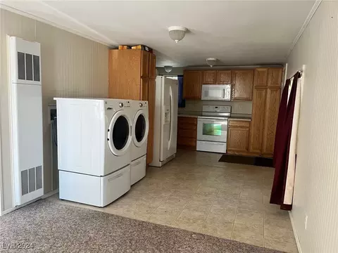 370 Ogden Ave, Ely, NV 89301 photo 6