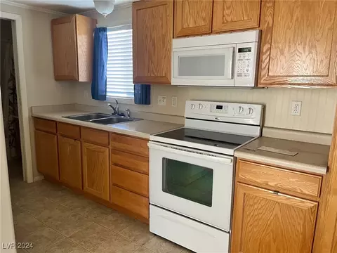 370 Ogden Ave, Ely, NV 89301 photo 7