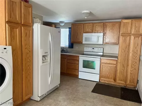 370 Ogden Ave, Ely, NV 89301 photo 5