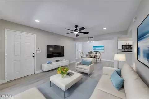950 Seven Hills Dr #1313, Henderson, NV 89052