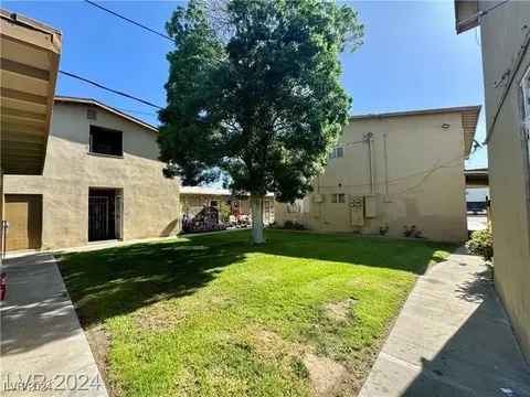3831 Daisy St #23, Las Vegas, NV 89119