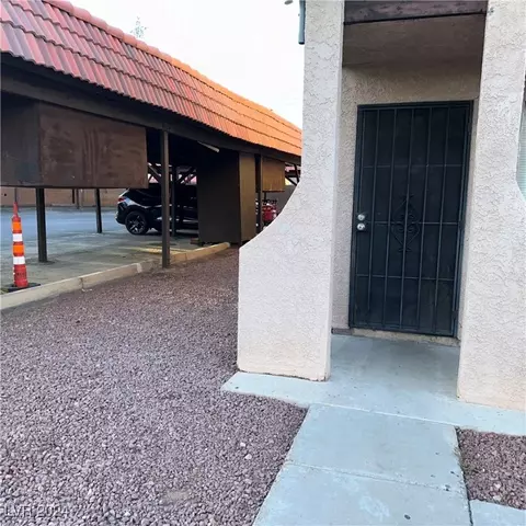 2904 Siki Ct #A, Las Vegas, NV 89101