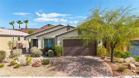 2100 Hunt Woods Ct, Laughlin, NV 89029