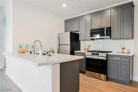 8555 W Russell Rd #2029, Las Vegas, NV 89113