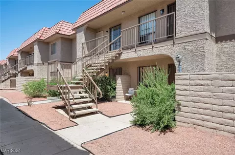 4300 N Lamont St #245, Las Vegas, NV 89115