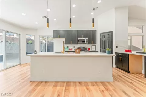 2119 Jardine Ave, North Las Vegas, NV 89032