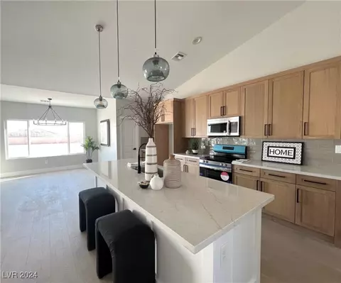941 E Jaybird Rd, Pahrump, NV 89048