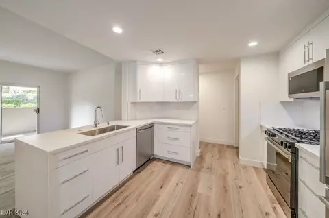 2050 W Warm Springs Rd #3112, Henderson, NV 89014