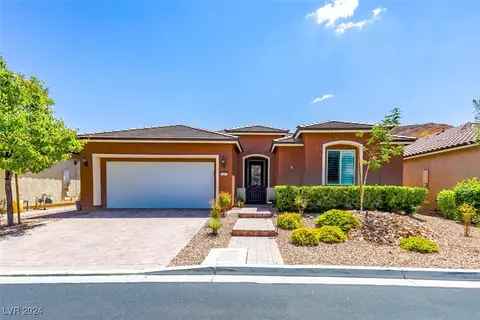 9483 Chandler Springs Ave, Las Vegas, NV 89148