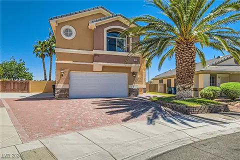 3852 Mountain Waters St, Las Vegas, NV 89129