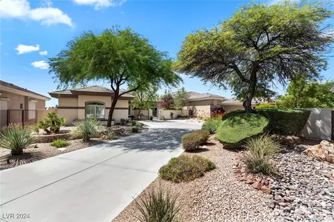 9613 Canyon Mesa Dr, Las Vegas, NV 89144