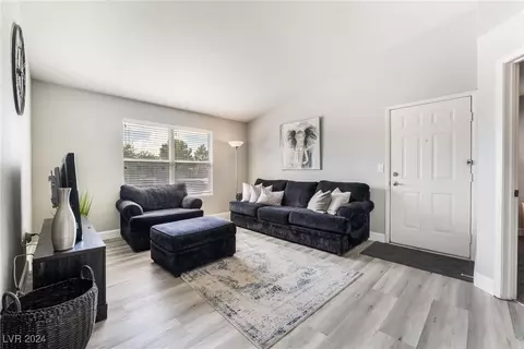 5055 W Hacienda Ave #2156, Las Vegas, NV 89118