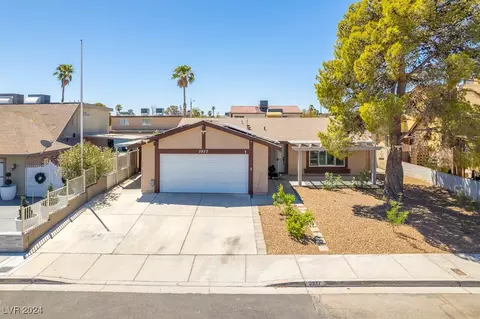 3937 Arrowood Dr, Las Vegas, NV 89147