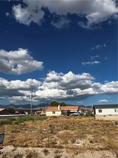 2051 Jacaranda St, Pahrump, NV 89048
