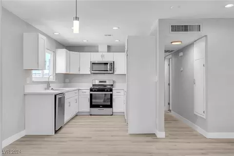 106 Kola St, Henderson, NV 89015