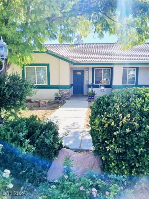 4881 E Stoneham St, Pahrump, NV 89061