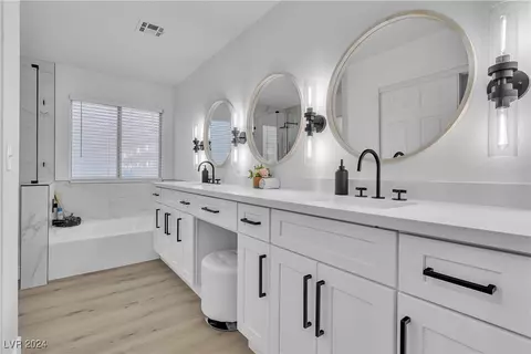 9425 Amber Valley Ln, Las Vegas, NV 89134