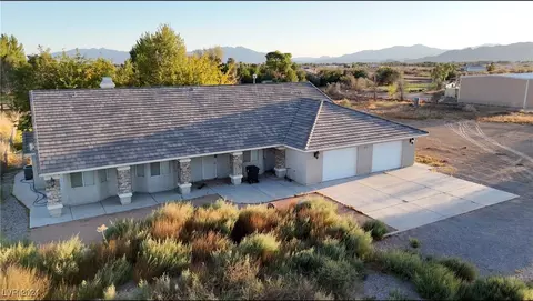 1281 W Palm Dr, Pahrump, NV 89060