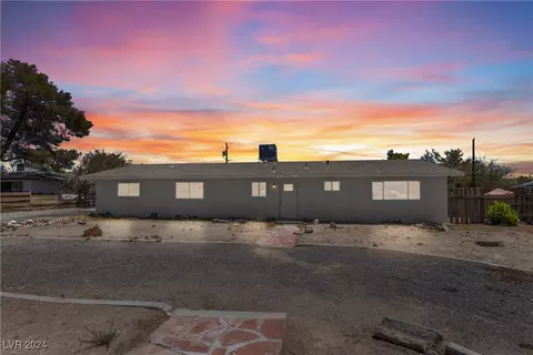 3716 Queen St, Las Vegas, NV 89115