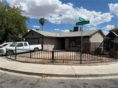 2900 Demetrius Ave, Las Vegas, NV 89101
