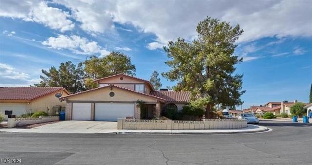 8941 Borla Dr, Las Vegas, NV 89117