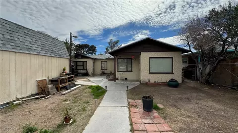 2216 Ash Ave, Las Vegas, NV 89101