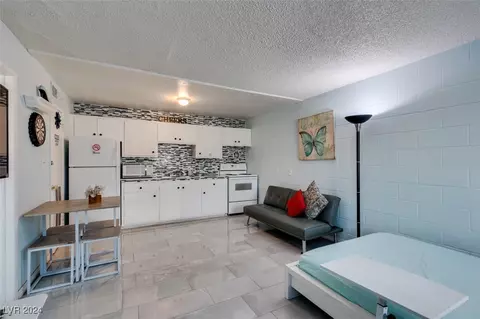 3726 Hazelwood St #2, Las Vegas, NV 89119