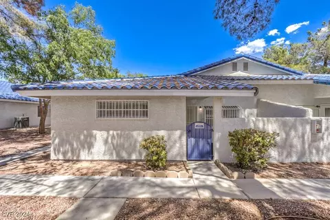 2124 Willowbury Dr #C, Las Vegas, NV 89108