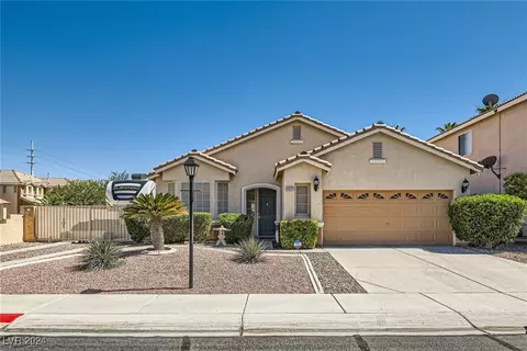 4821 Pounding Surf Ave, Las Vegas, NV 89131