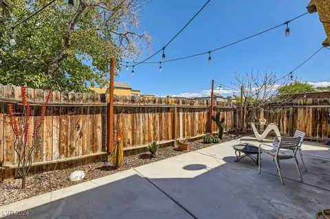 1404 Santa Anita Dr #C, Las Vegas, NV 89119