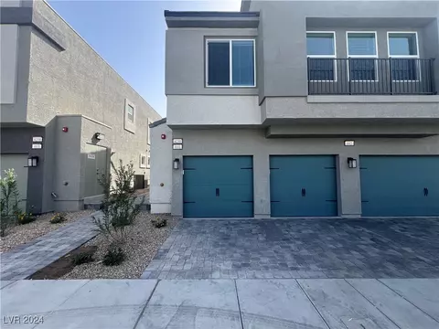 4230 Lemay St #1, Las Vegas, NV 89115