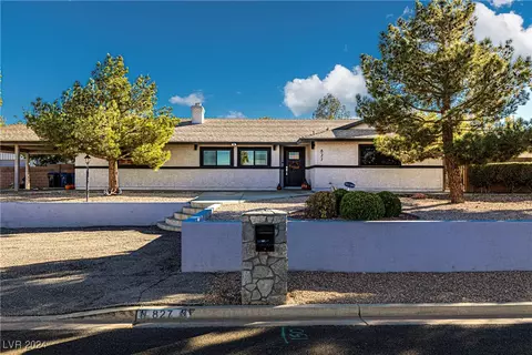827 Mission Dr, Henderson, NV 89002