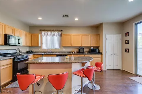 11218 Fiesole St, Las Vegas, NV 89141
