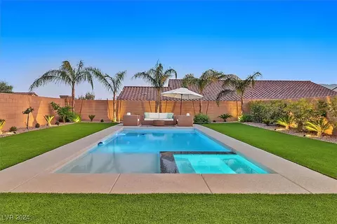 10935 Valdina Pines Ct, Las Vegas, NV 89166
