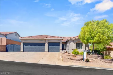 105 Crescent Bay St, Henderson, NV 89012