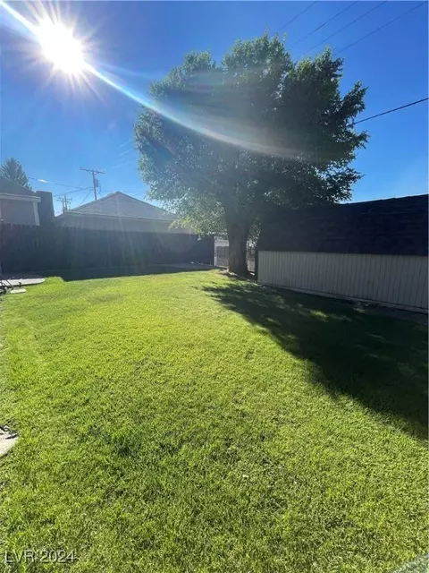 Exterior - 733 Avenue G, Ely, NV 89301 photo 8 of 9