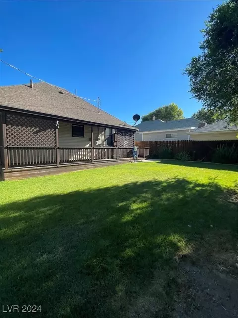 Exterior - 733 Avenue G, Ely, NV 89301 photo 7 of 9